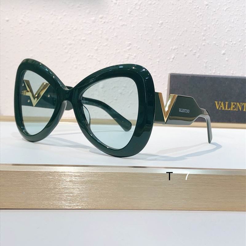 VALENTINO 072401 G